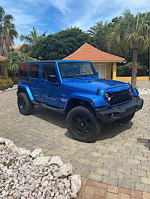Jeep Wrangler Sahara blauw